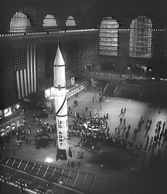 Redstone Rocket-Grand Central Terminal-1957-NYC-6