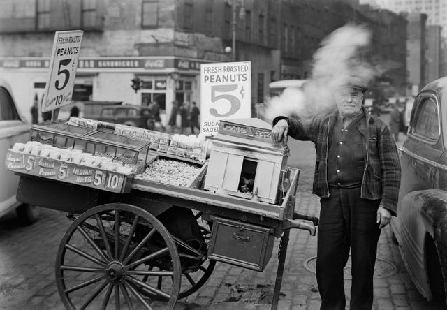 Todd Webb-Peanut Man-Lower East Side-1946-NYC Street Photography