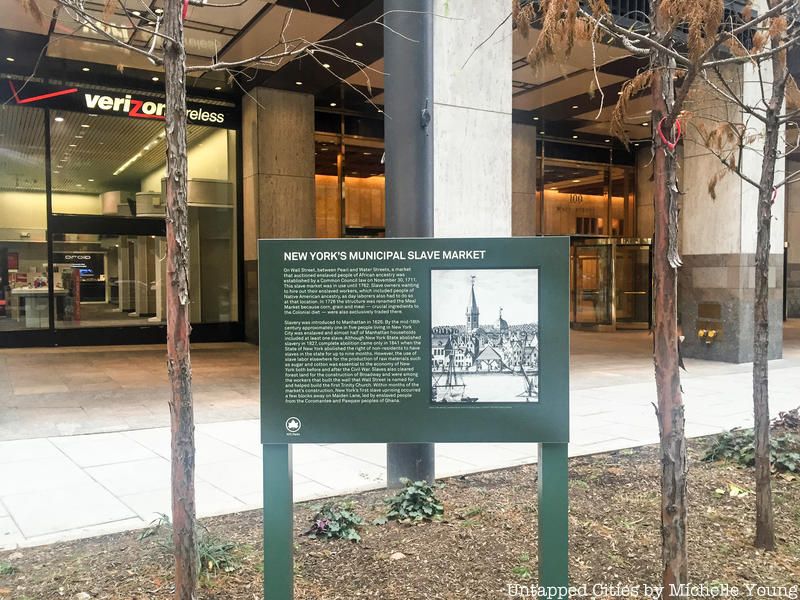 plaque commemorating New York's slave market