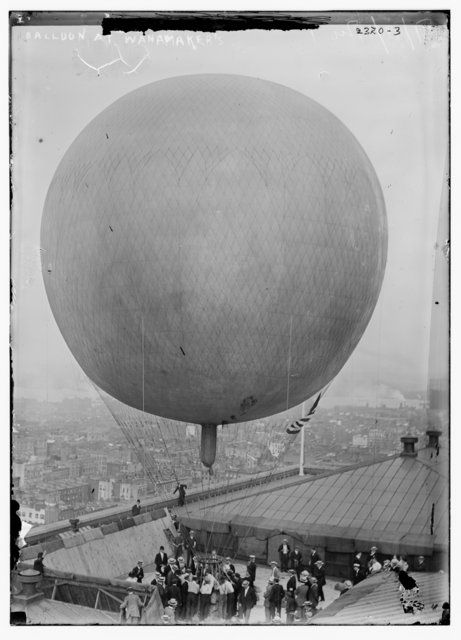 Wanamaker-Hydrogen Balloon-NYC