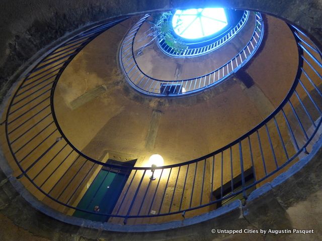 Traboules-Lyon-Passageways-Alleys-Courtyard-UNESCO World Heritage Site-Vieux Lyon-Croix-Rousse-France-005