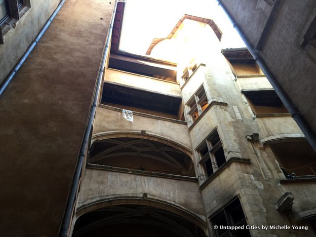 Traboules-Lyon-Passageways-Courtyard-UNESCO World Heritage Site-France-Vieux Lyon-Croix-Rousse-005