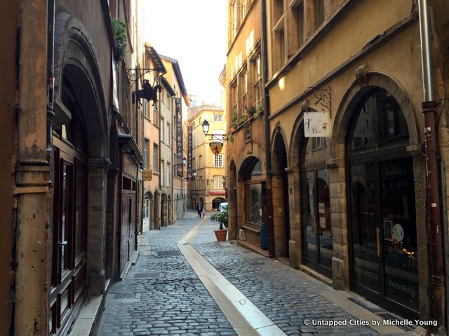 Traboules-Lyon-Passageways-Courtyard-UNESCO World Heritage Site-France-Vieux Lyon-Croix-Rousse-011