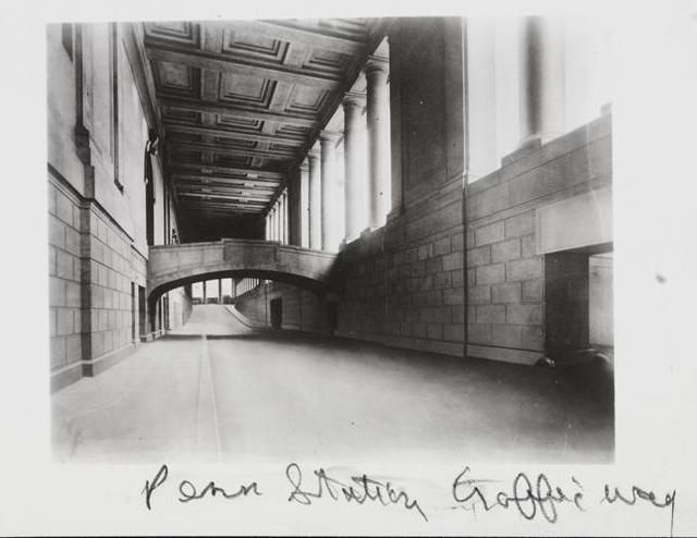 Pennsylvania Station Driveway-McKim Meade and White-Traffic Way-NYC