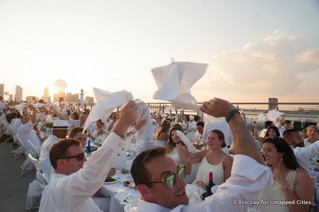 NYC-Diner en Blanc-2015-Hudson River Park-Pop Up White Dinner-015