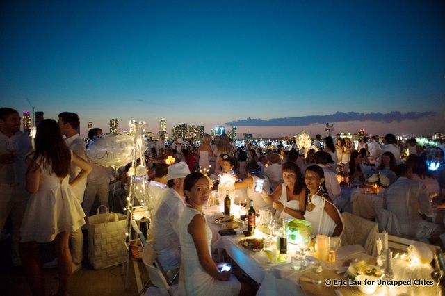 NYC-Diner en Blanc-2015-Hudson River Park-Pop Up White Dinner-037