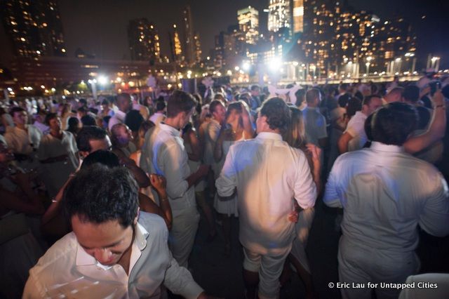 NYC-Diner en Blanc-2015-Hudson River Park-Pop Up White Dinner-050