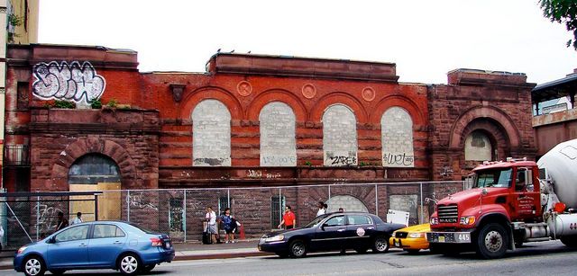 Corn Exchange Building-Harlem-125th Street-2011-NYC