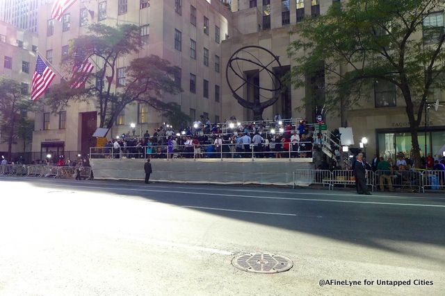 Spectators for Pope Francis Fifth Avenue Untapped Cities AFineLyne