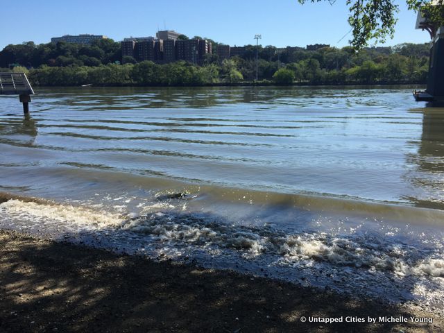 Swindler's Cove-Peter Jay Sharp Boathouse-Sherman Creek Waterfront Esplanade-Inwood-Sandy Beach-NYC-003