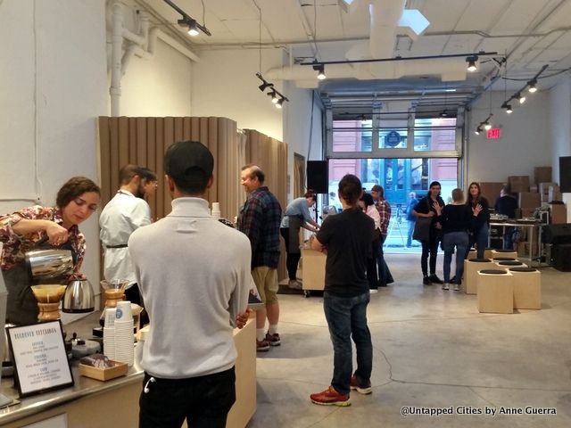 pouring-coffee-swiss-water-coffee-untappedcities-nyc-soho