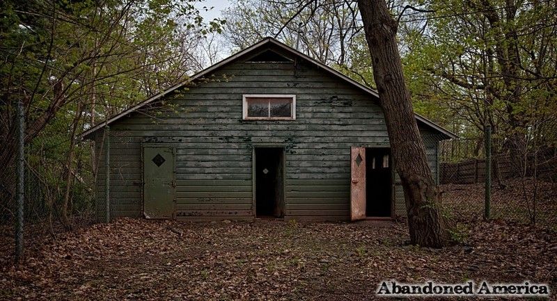 Catskills Game Farm-Matthew Christopher-Abandoned America-NYC-015