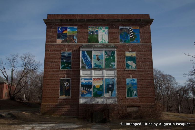 Kings Park Psychiatric Center Hospital-Abandoned-Nissoquogue State Park-Long Island-NYC_2