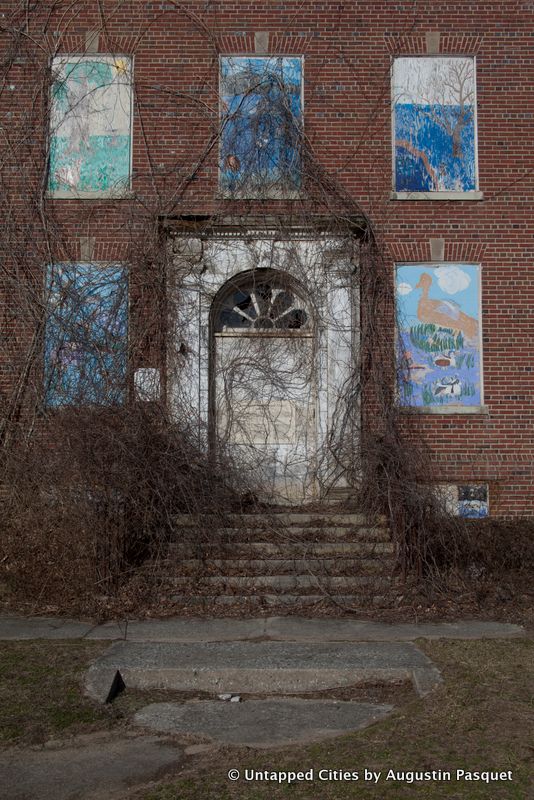 Kings Park Psychiatric Center Hospital-Abandoned-Nissoquogue State Park-Long Island-NYC_33