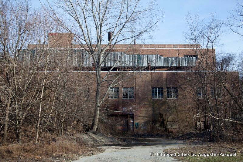 Kings Park Psychiatric Center Hospital-Abandoned-Nissoquogue State Park-Long Island-NYC_38