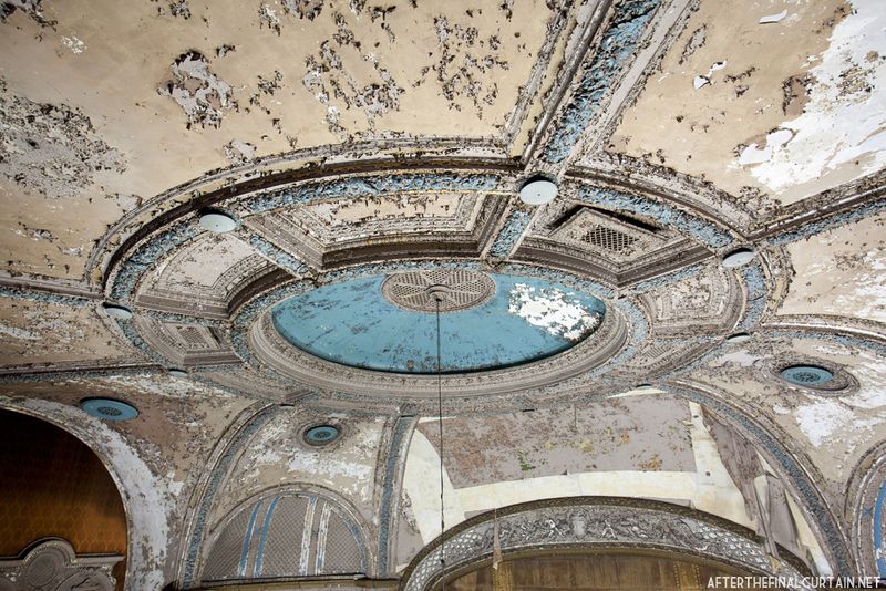 ceiling-hamilton theatre-hamilton heights-manhattan-nyc-untapped cities