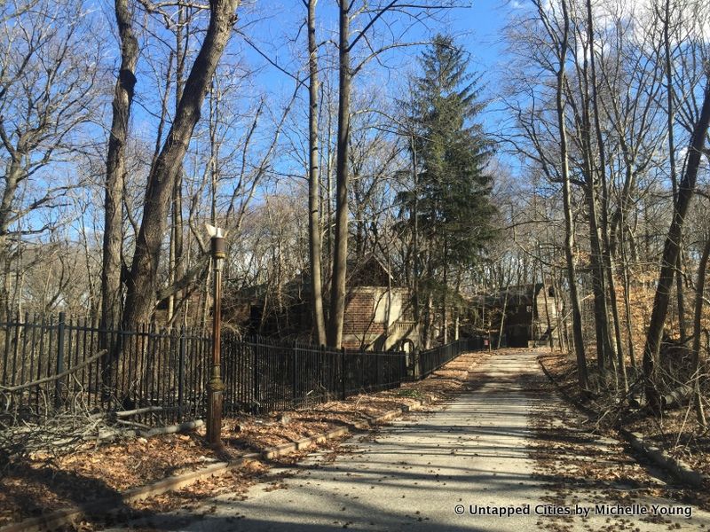 Abandoned Sea View Hospital-Buildings-Staten Island-NYC-027