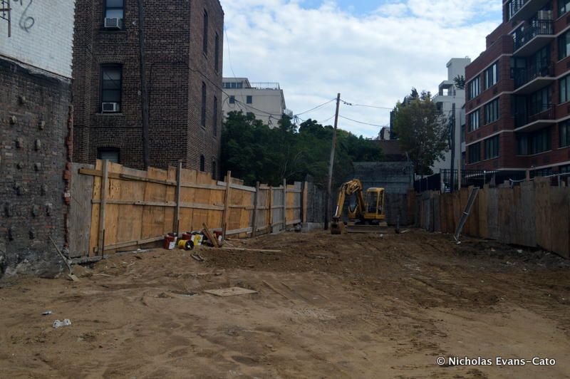 Gowanus Porte Road-Fourth Avenue-2016 shot-251 1st Avenue-Empty Lot