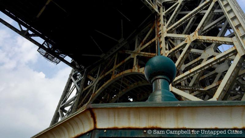 Little_Red_Lighthouse-George_Washington_Bridge-Jeffreys_Hook-Washington_Heights-Manhattan-NYC