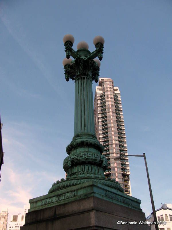 1-IMG_5993 queensboro bridge lamp post