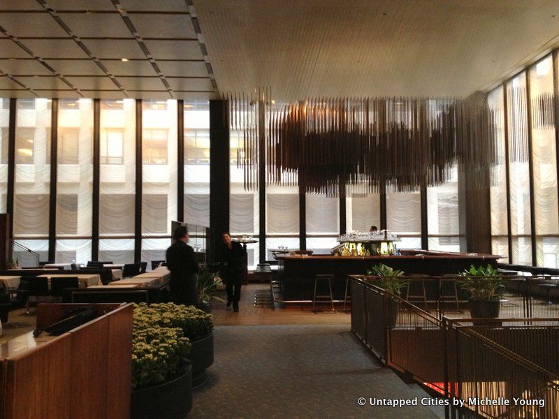 Four-Seasons-Restaurant-Phillip-Johnson-Seagram-Building-Park-Avenue-Mies-van-der-Rohe-NYC-001