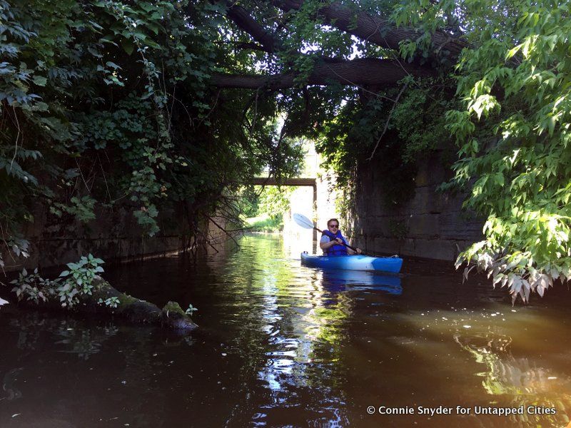 a-day-away-kayak-rondout-creek-kingston-hudson-valley-d-h-canal-lock