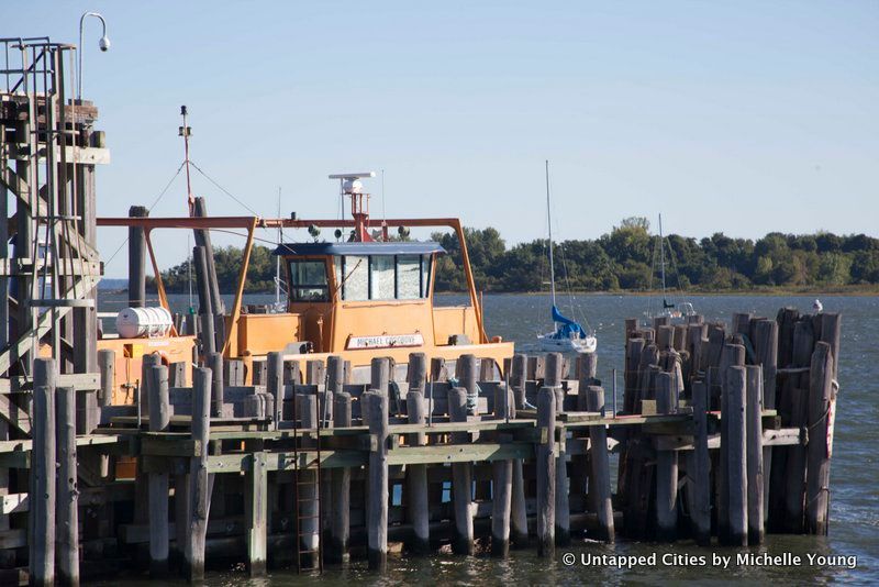 Hart Island Ferry