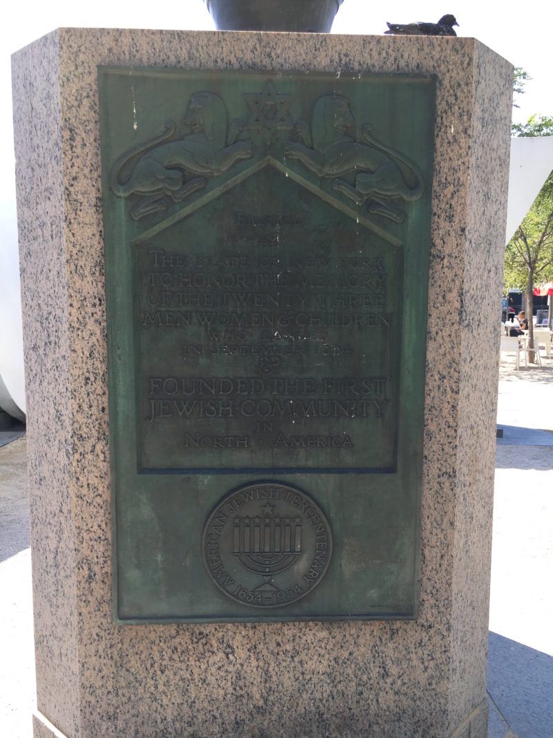 jewish-memorial-flagpost-peter-minuet-plaza