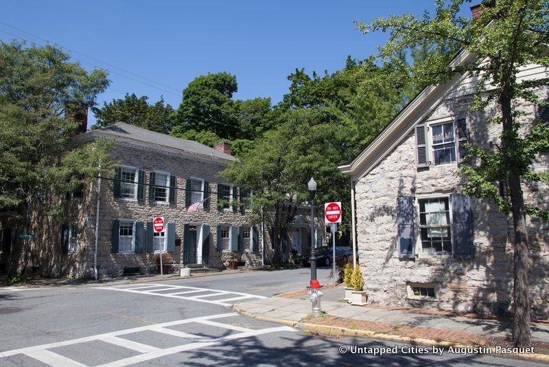 kingston-hudson-valley-stockade-historic-district-four-corners-dutch-stone-houses