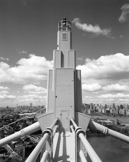 Twoer of the triborough bridge