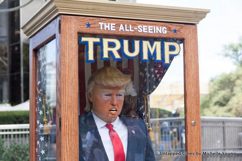 all-seeing-trump-trump-zoltar-fortune-telling-machine-misfortunes-columbus-circle-trump-international-nyc_4