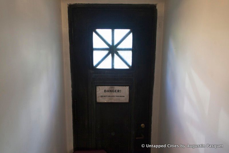 doors-to-nowhere-nypl-new-york-public-library-bryant-park-stephen-a-schwarzman-building-nyc-3