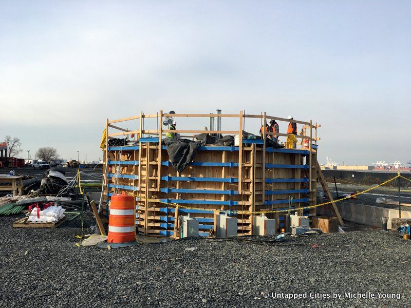 new-york-wheel-staten-island-ferris-wheel-construction-site-pedestal-installation-nyc-010