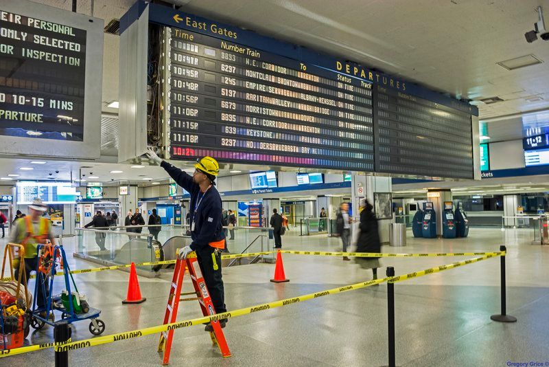 Penn Station Departure Board-Removal-Demolition-2017-NYC-011