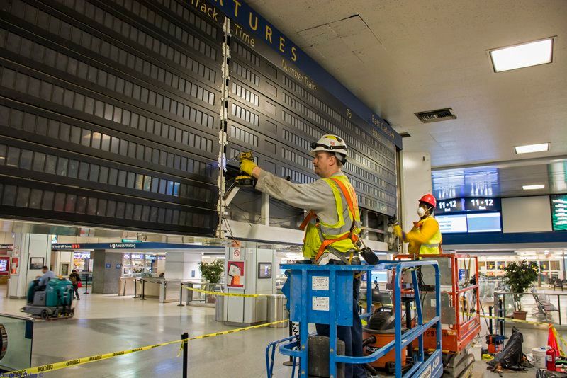 Penn Station Departure Board-Removal-Demolition-2017-NYC-012