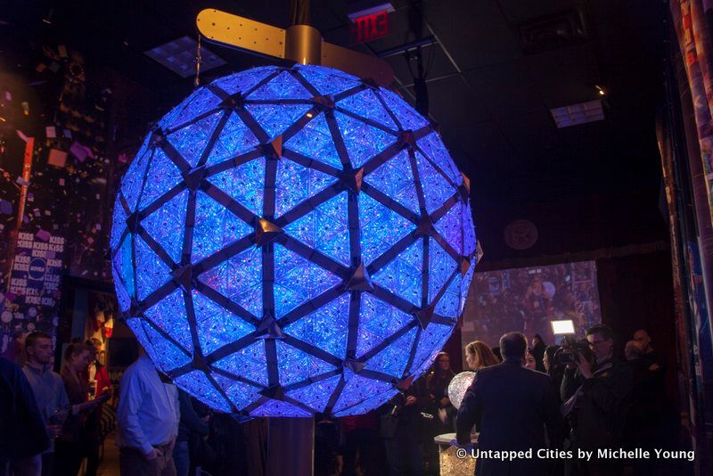 Groundhog-Staten Island Chuck-Ripleys Believe it or Not-New Year's Eve Centennial Ball-Times Square-NYC_5