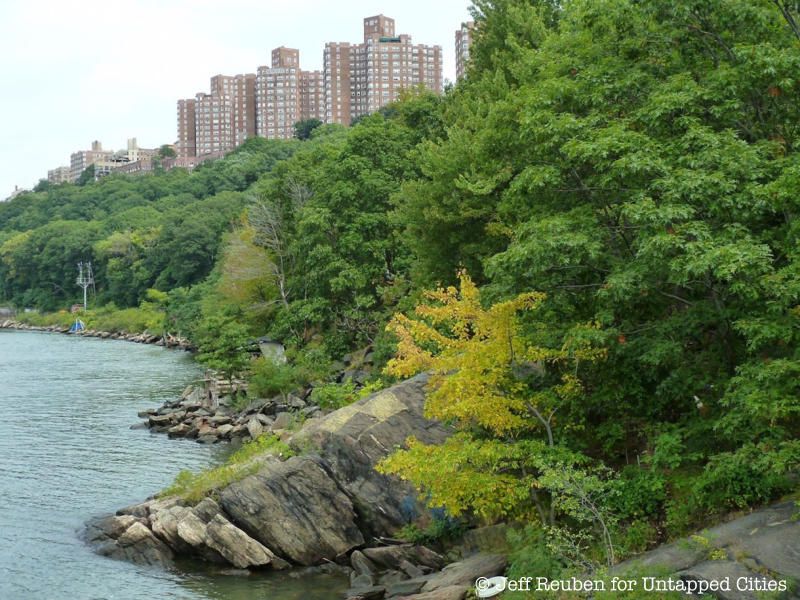 Fort Washington Park-Manhattan Schist-Upper Manhattan-NYC (1)