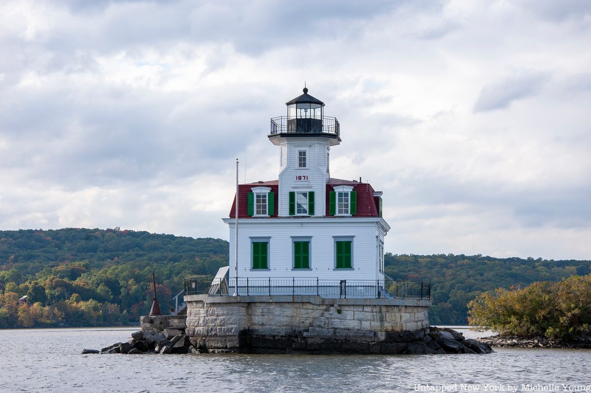 Esopus Meadow Lighthouse