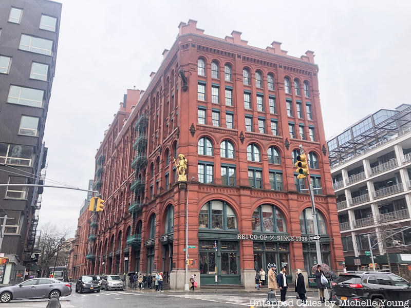 Puck Building