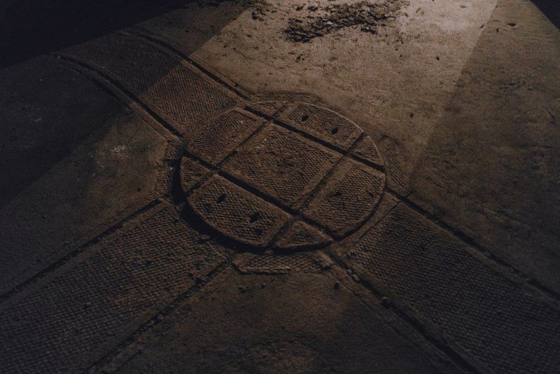 Ground inside the Brooklyn Bridge Vaults