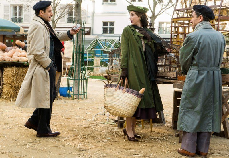 Rose and Abe in Paris on the Marvelous Mrs. Maisel