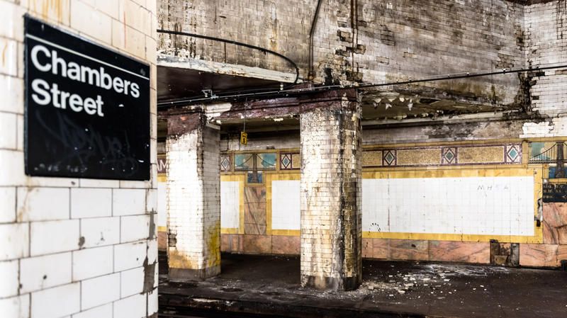 Chambers Street's abandoned platform