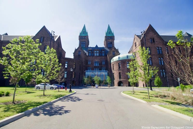 Former Buffalo State Asylum for the Insane when it was the Hotel Henry