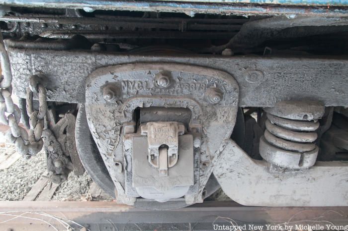 Journal box next to wheel on the MNCW 002 train