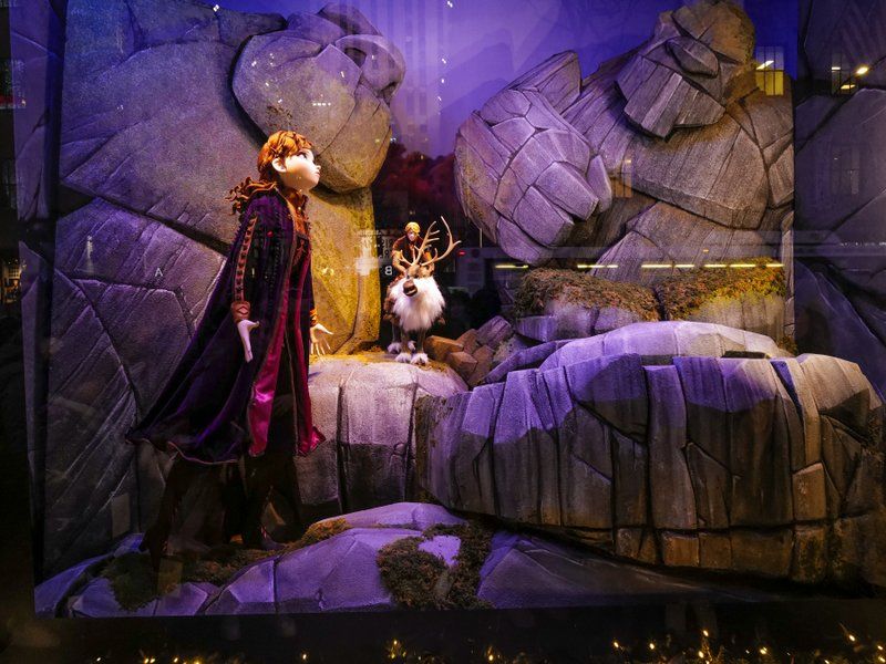 Saks Fifth Avenue 2019 NYC Holiday Windows with Frozen 2 theme