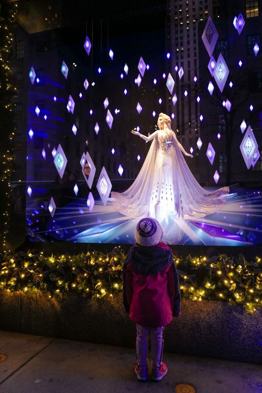 Saks Fifth Avenue 2019 NYC Holiday Windows with Frozen 2 theme