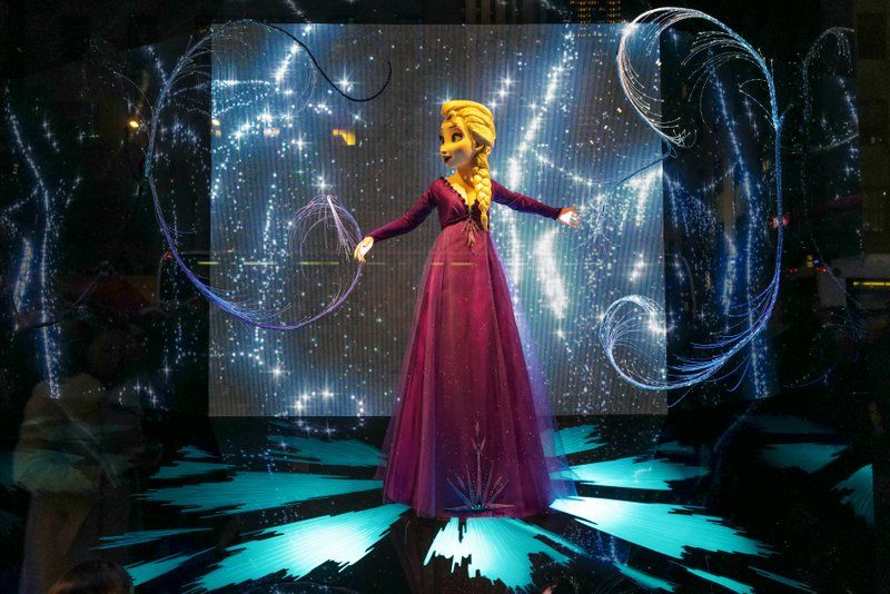 Saks Fifth Avenue 2019 NYC Holiday Windows with Frozen 2 theme