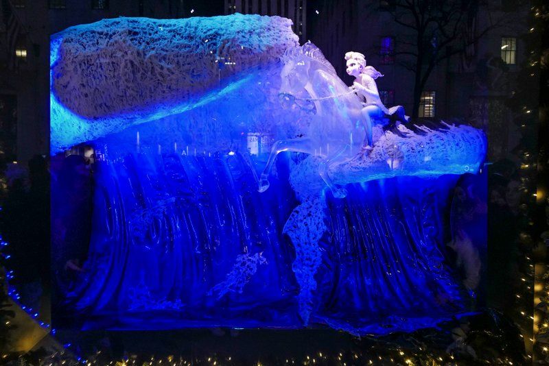 Saks Fifth Avenue 2019 NYC Holiday Windows with Frozen 2 theme