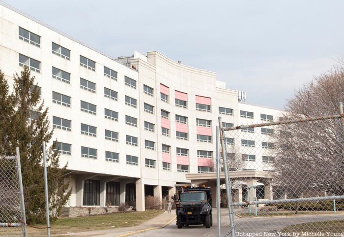 Abandoned Ramada Plaza hotel at JFK Airport