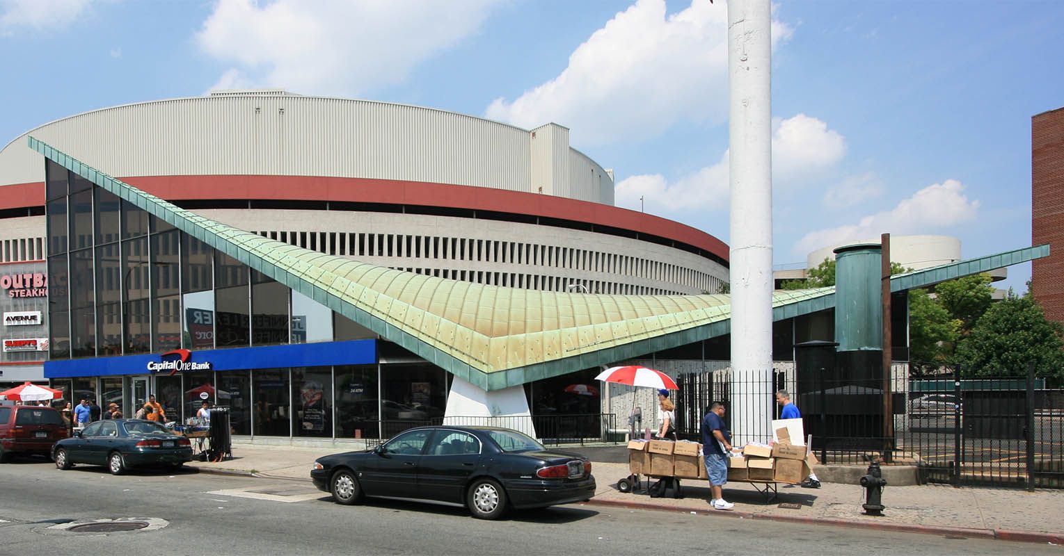 Jamaica Savings Bank on Queens Boulevard